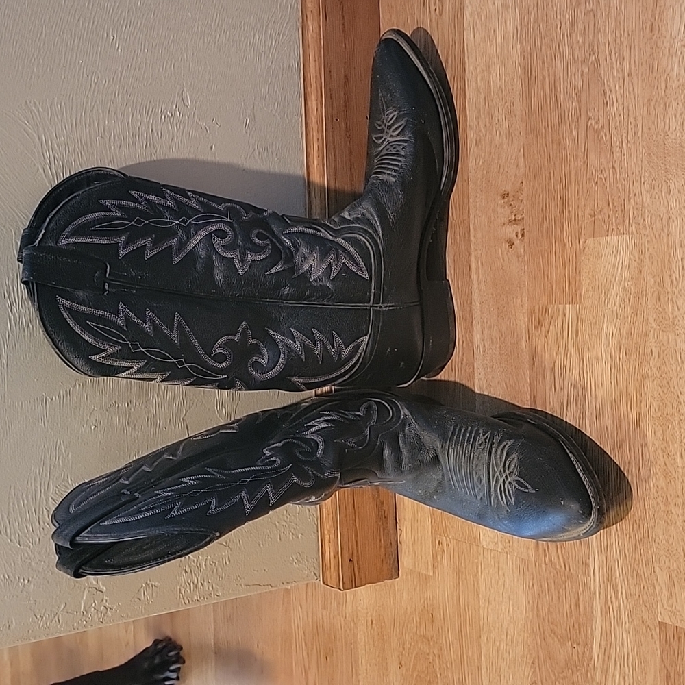Men's cowboy boots